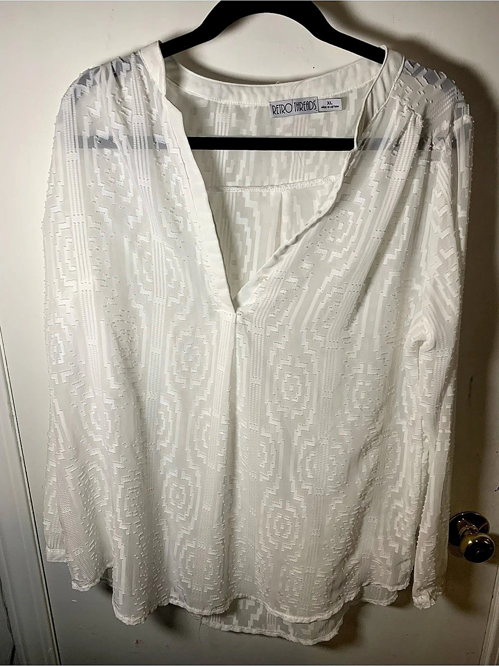 Retro Threads Geometric Blouse in White Size XL Like New